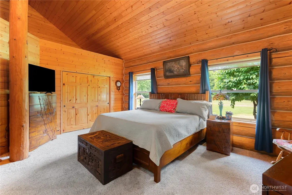 8443 Kickerville Road Blaine, WA 98230