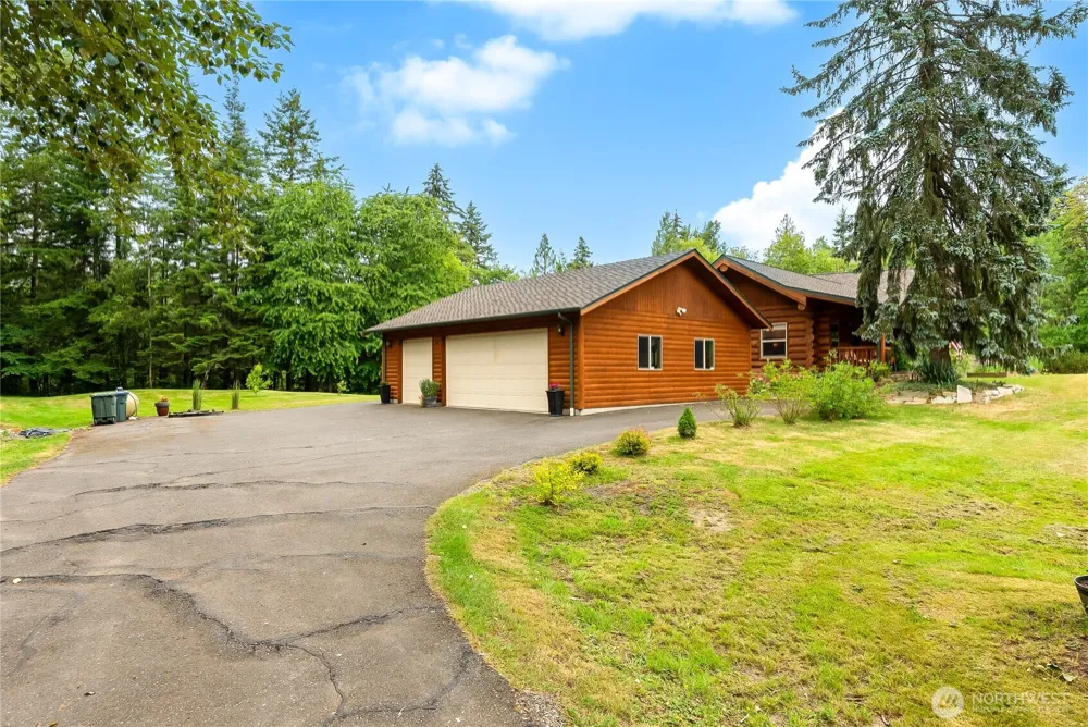8443 Kickerville Road Blaine, WA 98230