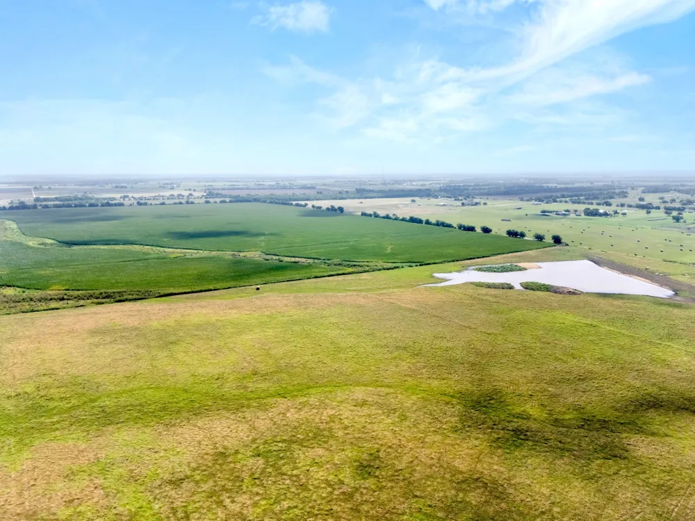 160 Covered Wagon Trail Crawford, TX 76638