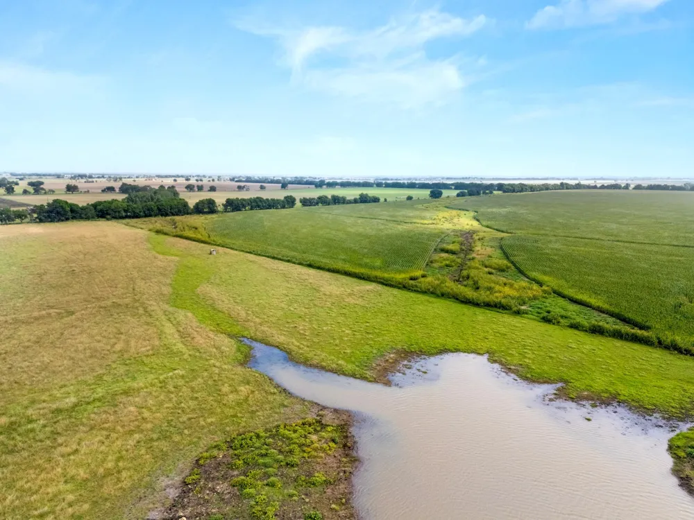160 Covered Wagon Trail Crawford, TX 76638