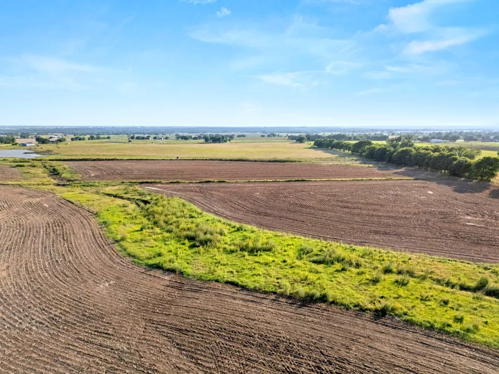 160 Covered Wagon Trail Crawford, TX 76638