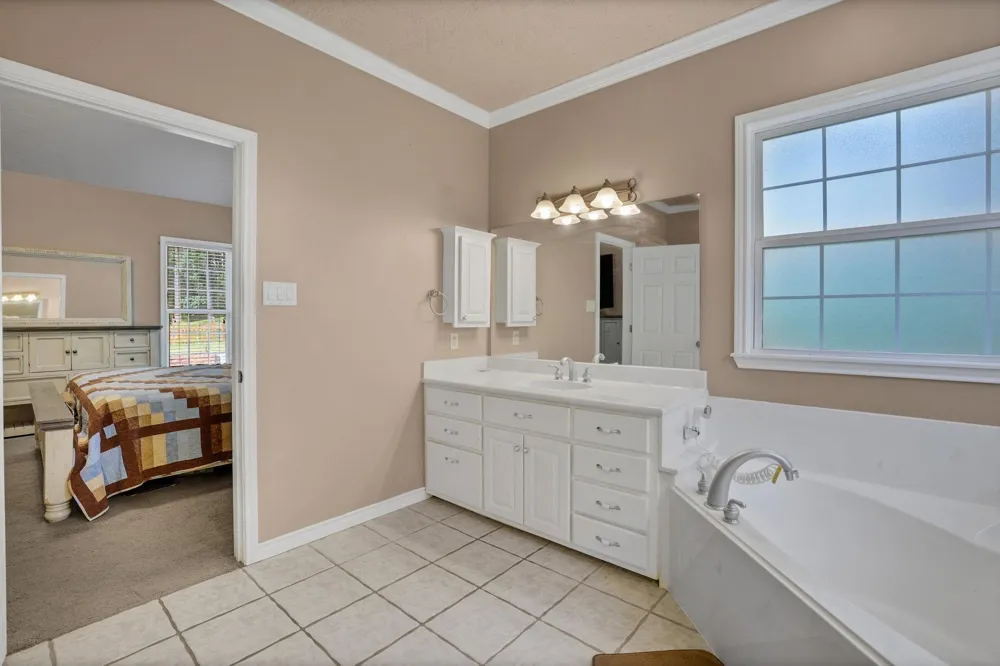 401 Hill Creek Drive Coldspring, TX 77331