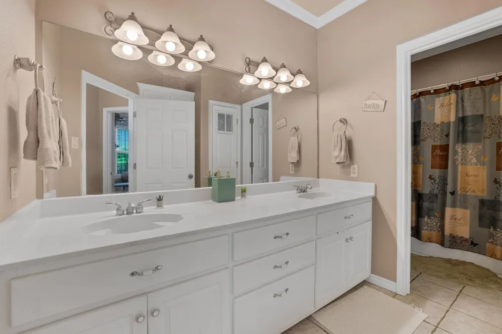 401 Hill Creek Drive Coldspring, TX 77331