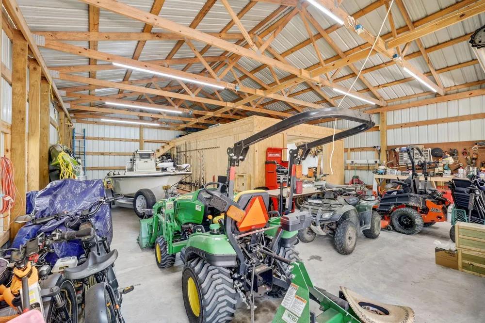 401 Hill Creek Drive Coldspring, TX 77331