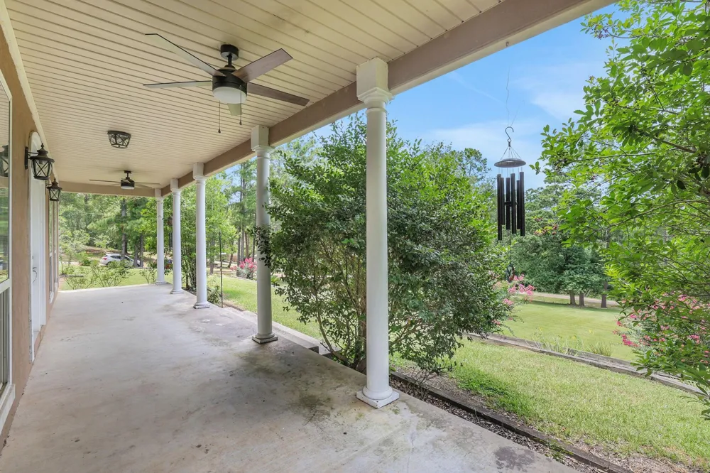 401 Hill Creek Drive Coldspring, TX 77331
