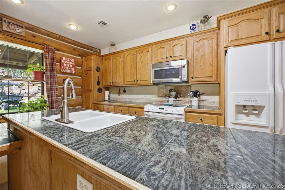 28400 W 51st Street Sand Springs, OK 74063