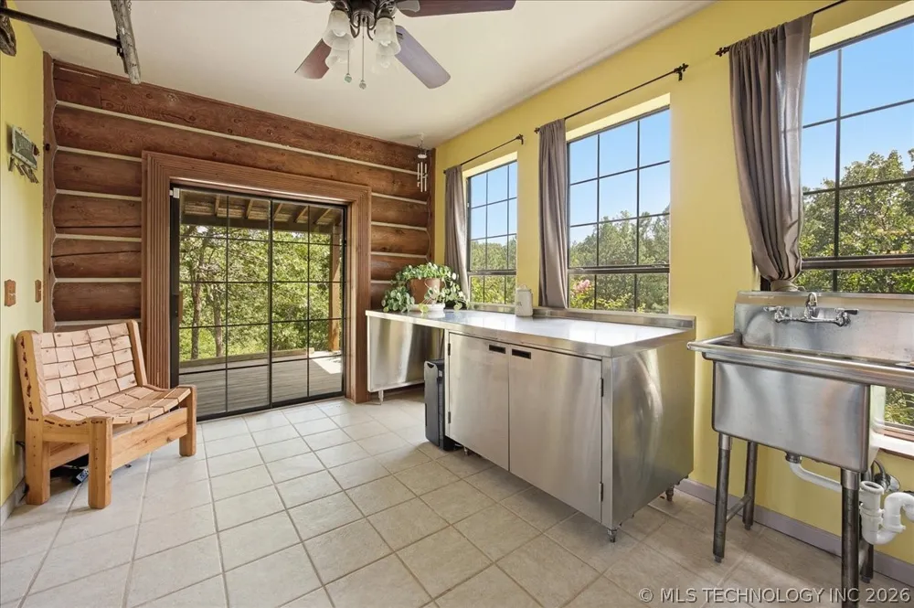 28400 W 51st Street Sand Springs, OK 74063