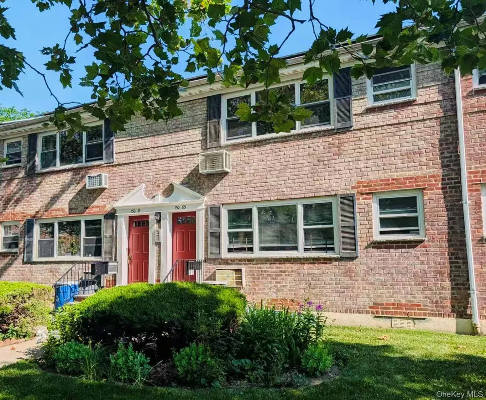150-83 70th Road #3A Flushing, NY 11367