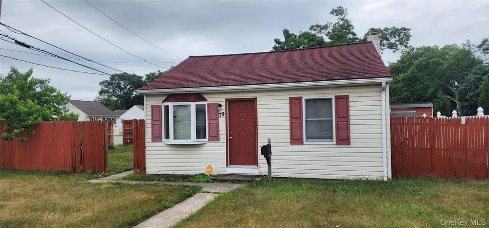 79 Commack Road North Babylon, NY 11703