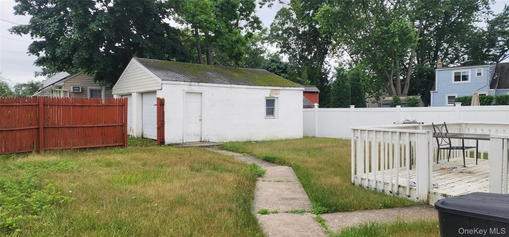 79 Commack Road North Babylon, NY 11703
