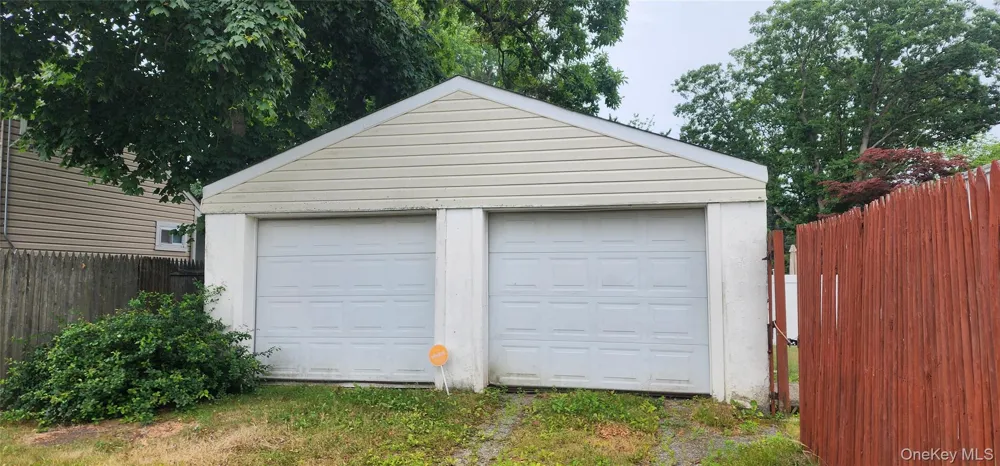79 Commack Road North Babylon, NY 11703