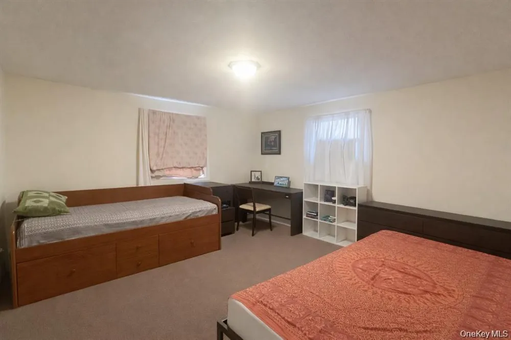 187 Horseblock Road Farmingville, NY 11738