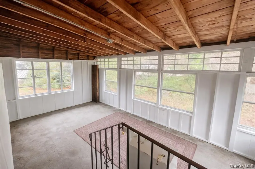 187 Horseblock Road Farmingville, NY 11738