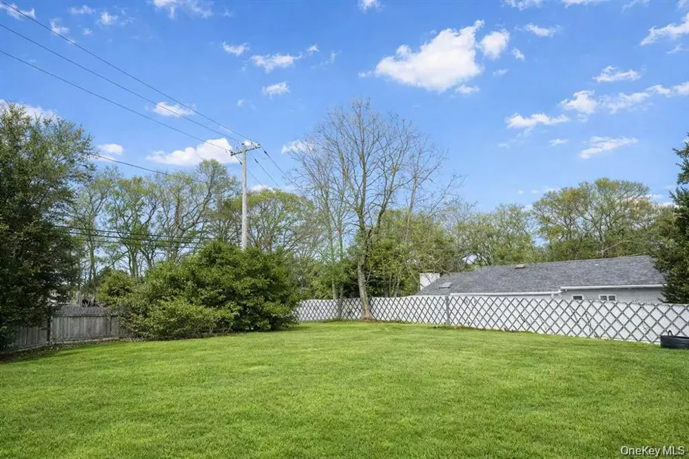 187 Horseblock Road Farmingville, NY 11738