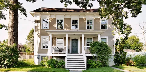 120 Verplanck Avenue