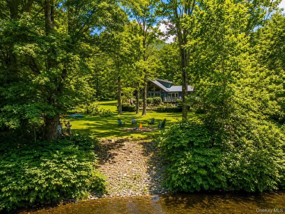 284 Mountain Pass East Branch, NY 13756