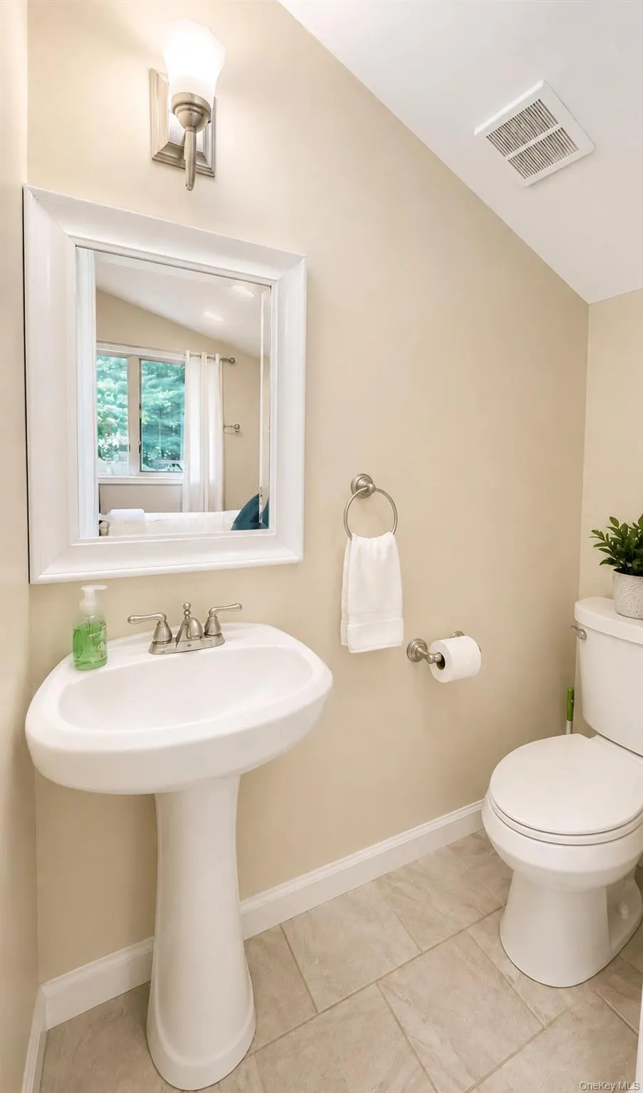 284 Mountain Pass East Branch, NY 13756