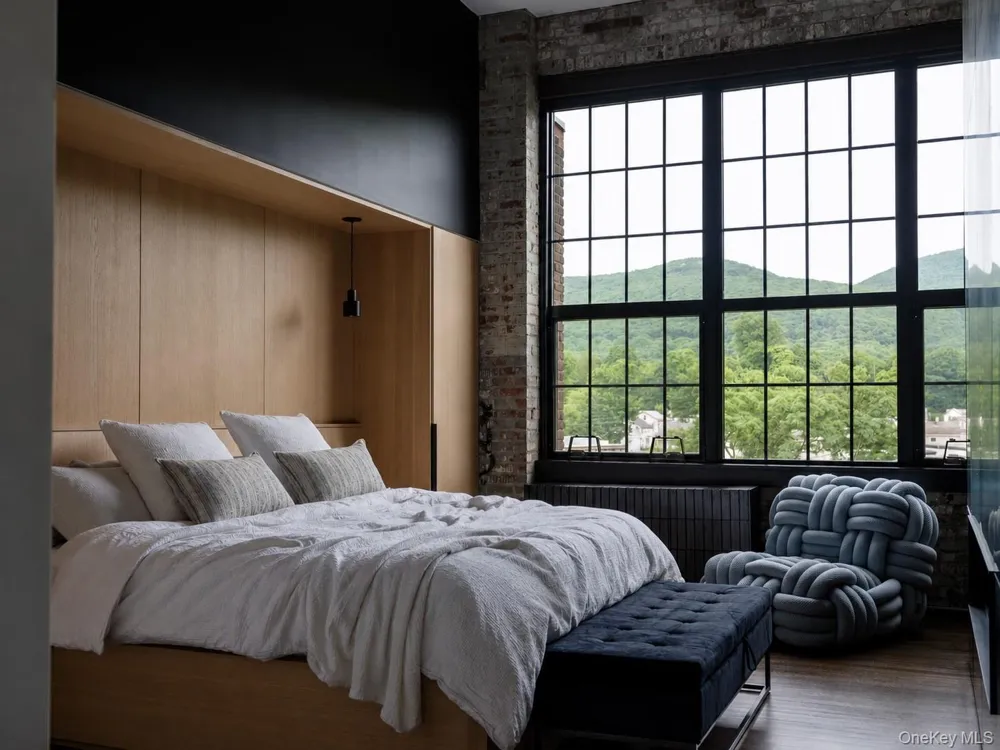 1 E Main Street #402 Beacon, NY 12508