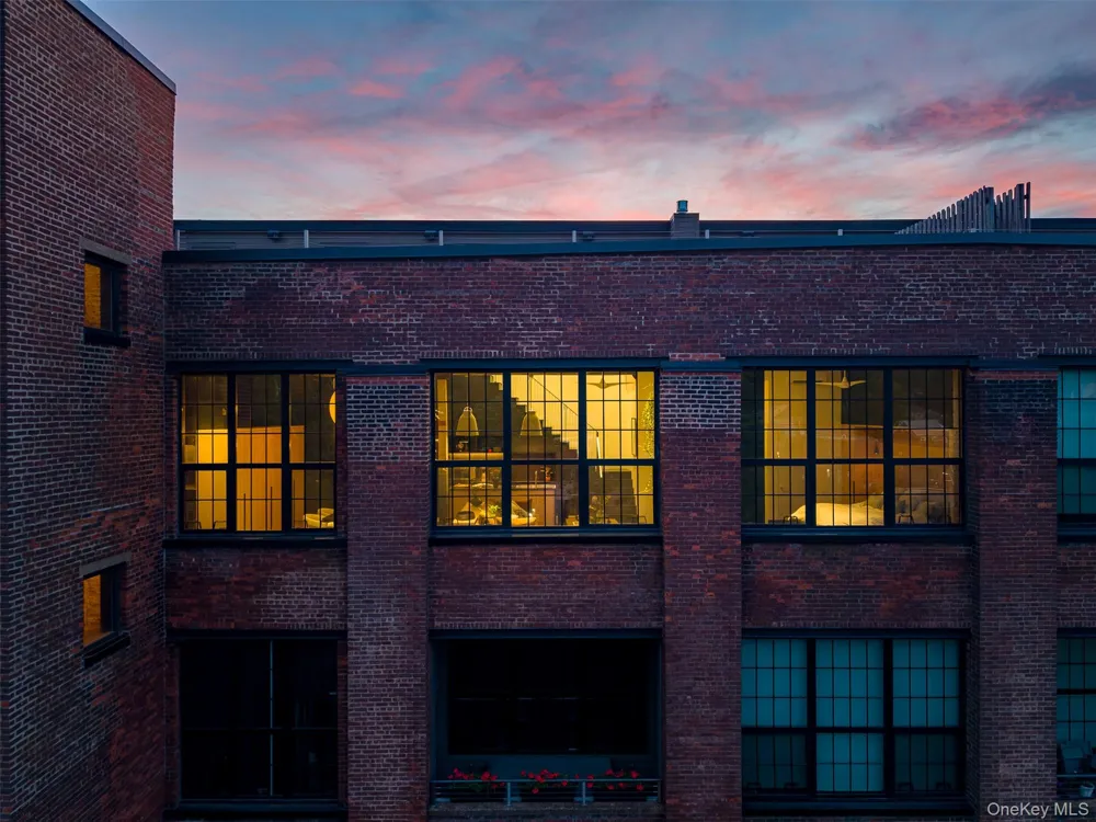 1 E Main Street #402 Beacon, NY 12508