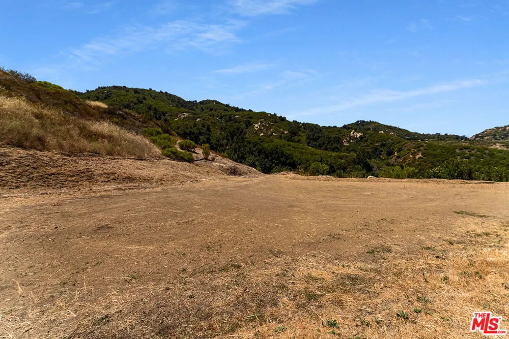 30890 Mulholland Highway Malibu, CA 90265