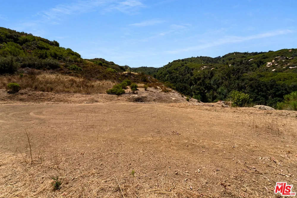 30890 Mulholland Highway Malibu, CA 90265