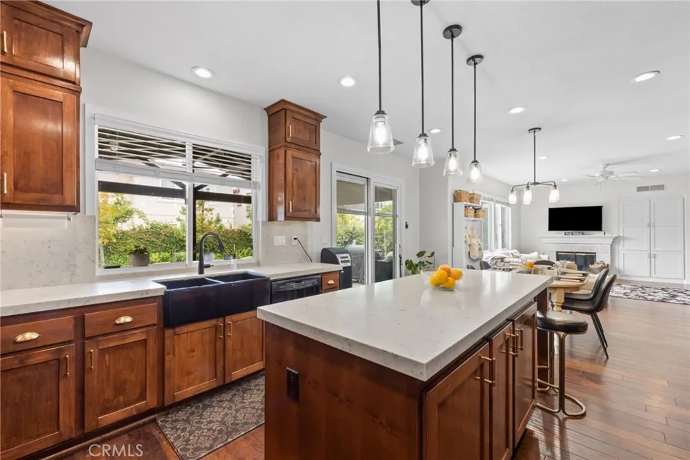 2707 Ashwood Costa Mesa, CA 92626