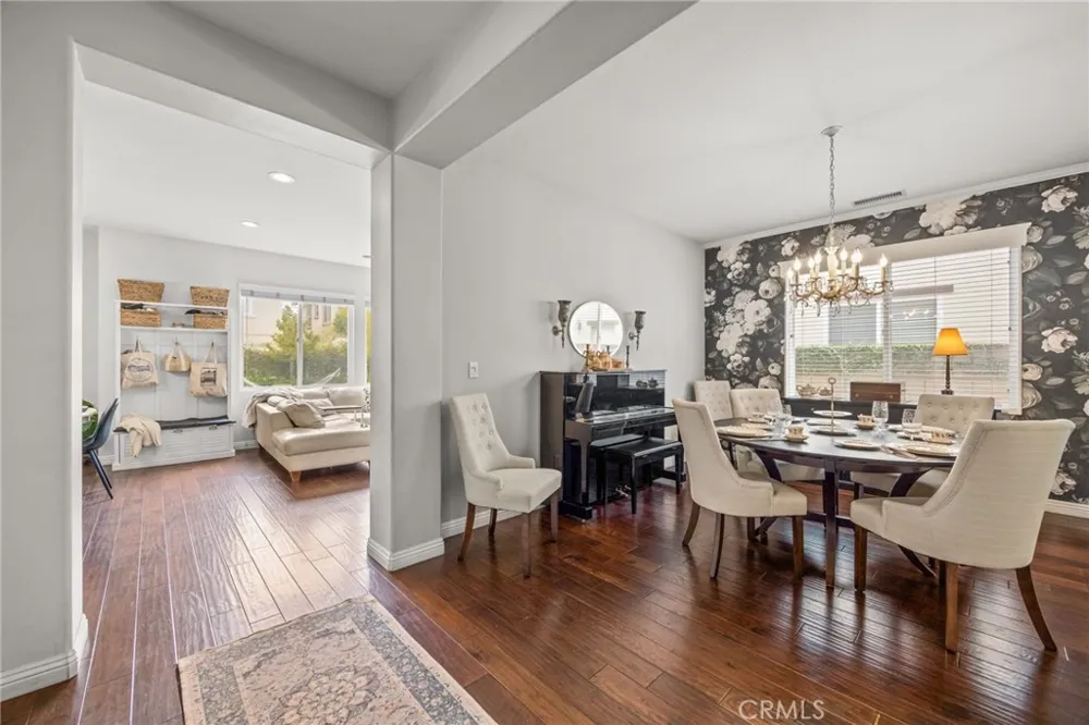 2707 Ashwood Costa Mesa, CA 92626