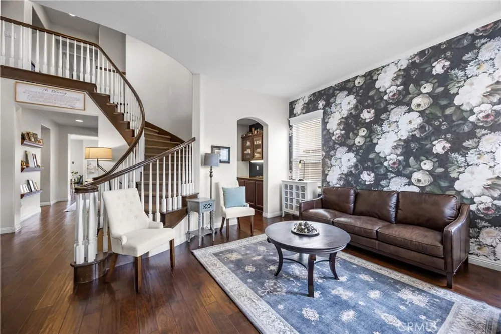 2707 Ashwood Costa Mesa, CA 92626