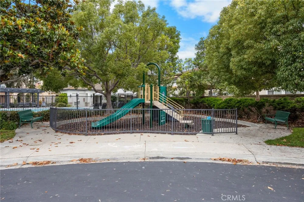 2707 Ashwood Costa Mesa, CA 92626
