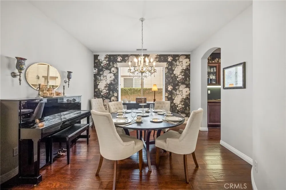 2707 Ashwood Costa Mesa, CA 92626