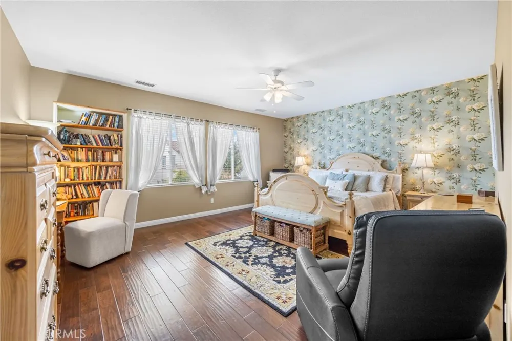 2707 Ashwood Costa Mesa, CA 92626