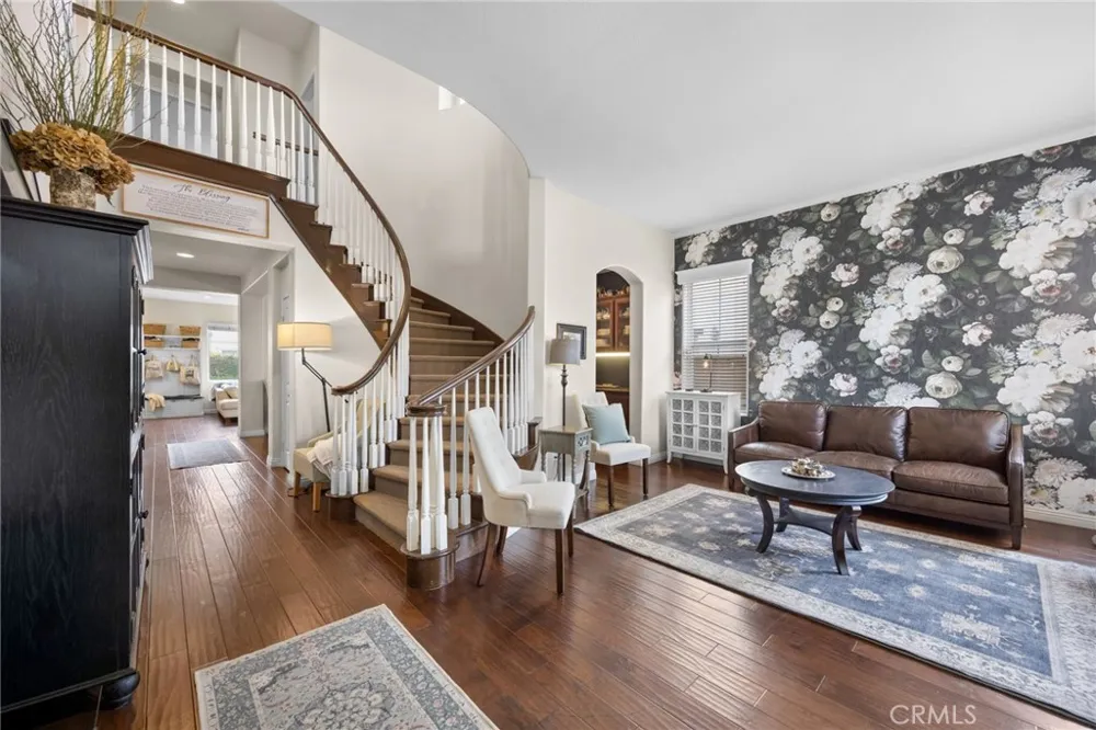 2707 Ashwood Costa Mesa, CA 92626