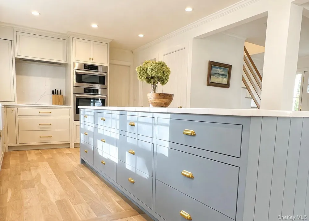 610 Eastwood Drive Cutchogue, NY 11935