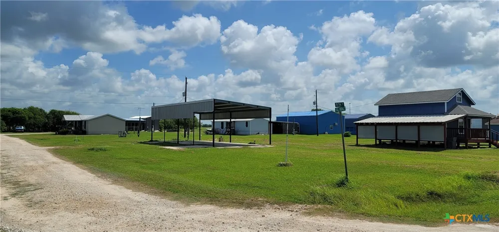 1412 Bill Tindall Avenue Seadrift, TX 77983