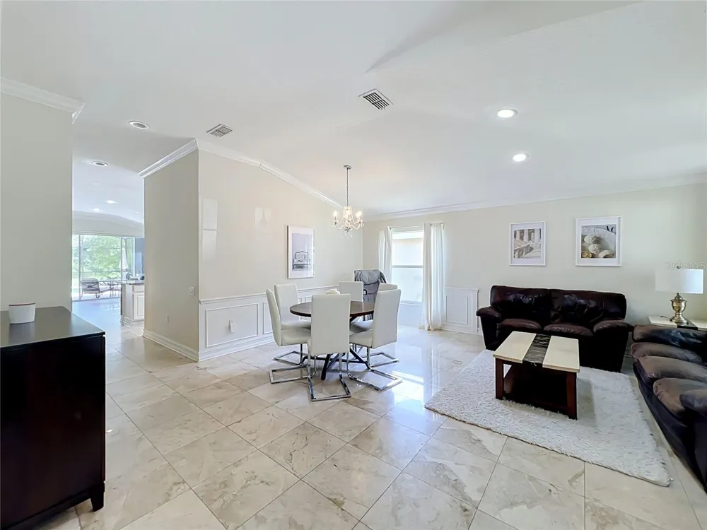5915 BUFORD STREET Orlando, FL 32835