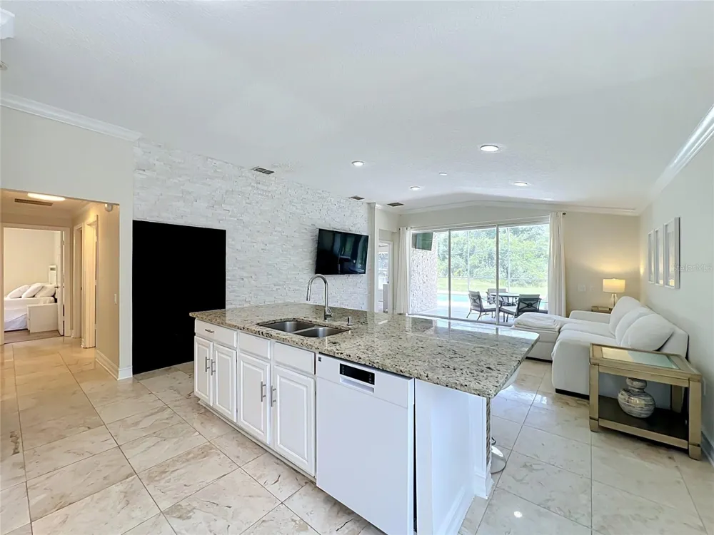 5915 BUFORD STREET Orlando, FL 32835