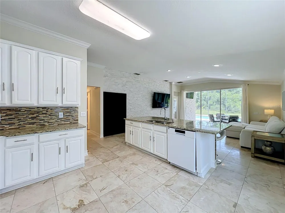 5915 BUFORD STREET Orlando, FL 32835