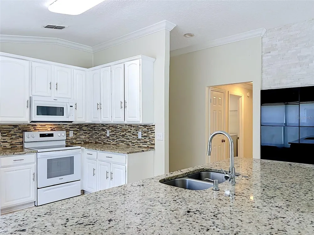 5915 BUFORD STREET Orlando, FL 32835