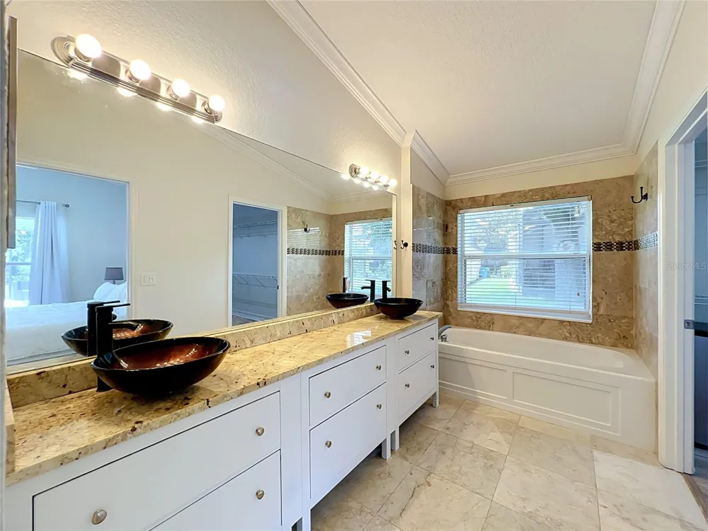 5915 BUFORD STREET Orlando, FL 32835