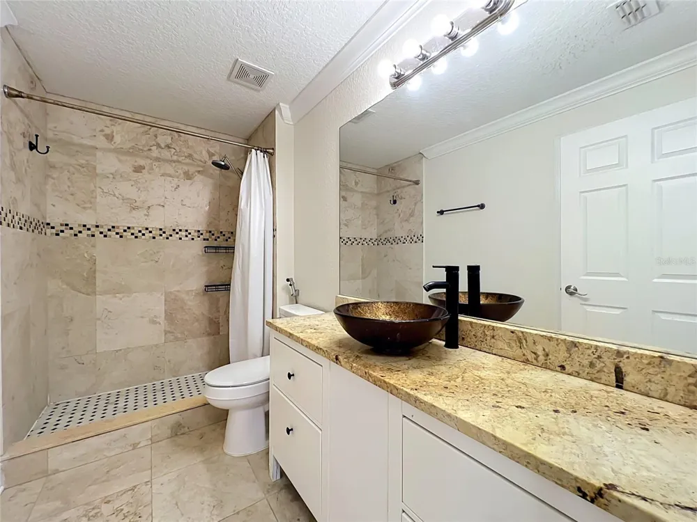 5915 BUFORD STREET Orlando, FL 32835