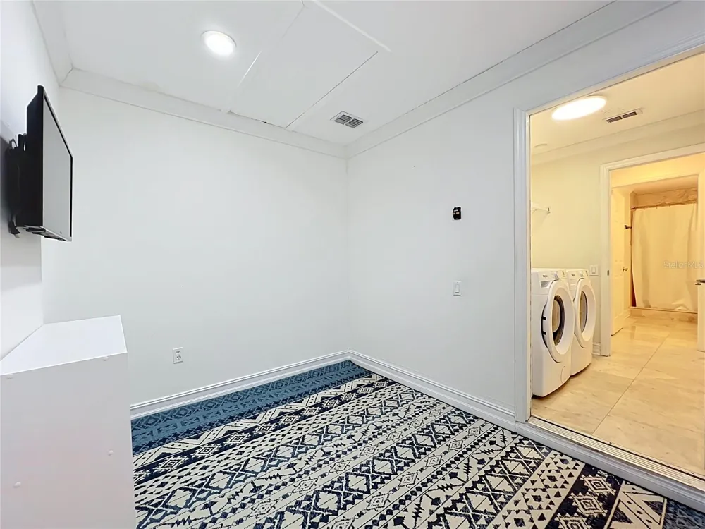 5915 BUFORD STREET Orlando, FL 32835