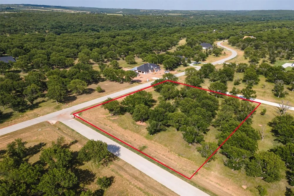 2200 E Landings S Granbury, TX 76049