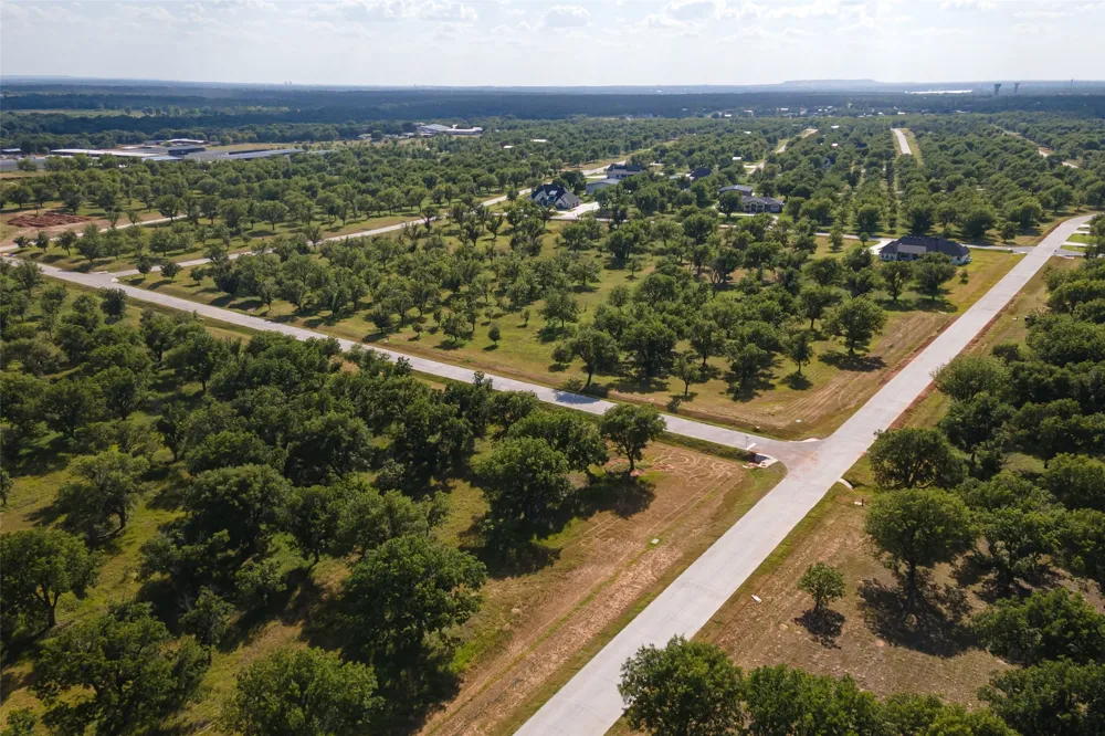 2200 E Landings S Granbury, TX 76049