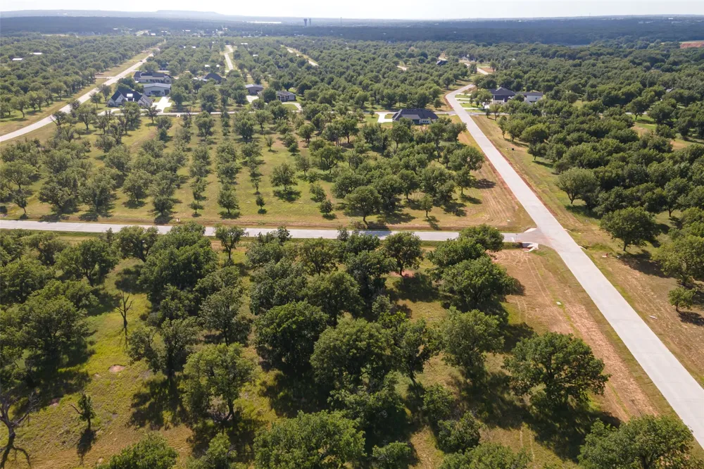 2200 E Landings S Granbury, TX 76049