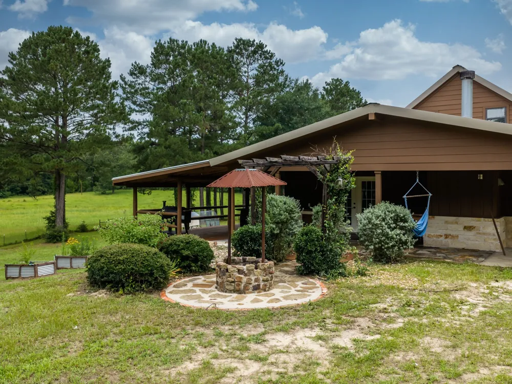 4240 County Road 2107 Rusk, TX 75785