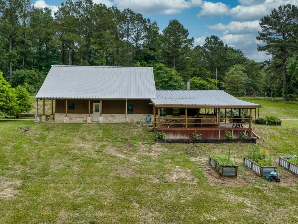 4240 County Road 2107 Rusk, TX 75785