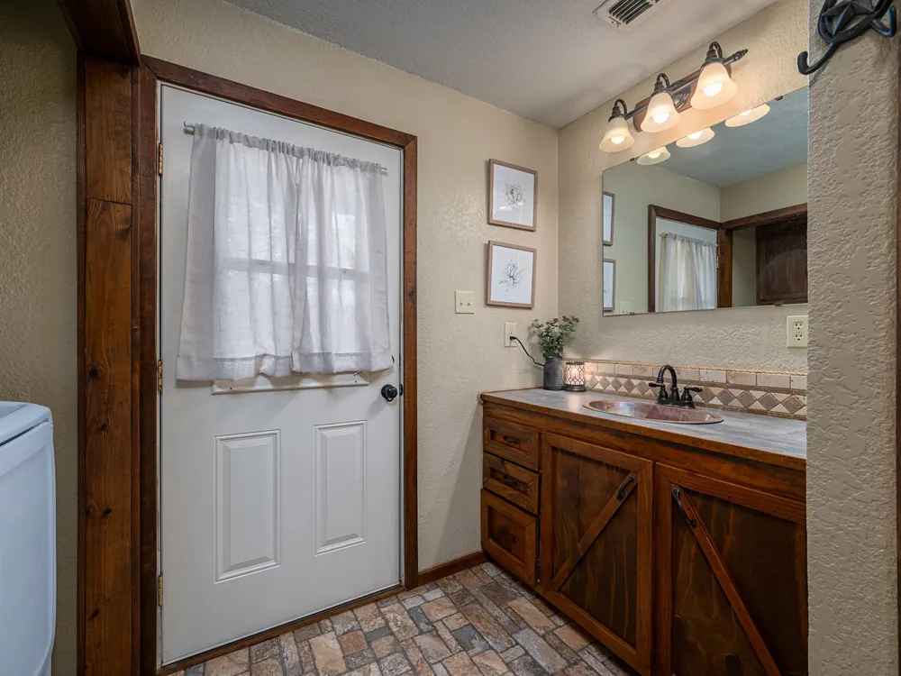 4240 County Road 2107 Rusk, TX 75785