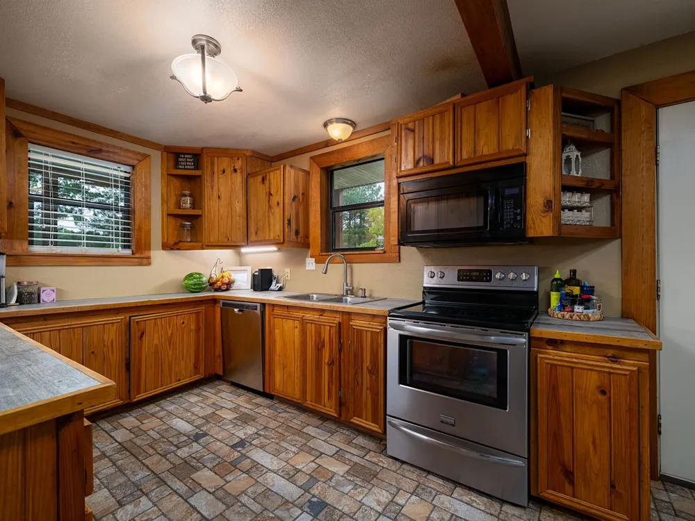 4240 County Road 2107 Rusk, TX 75785