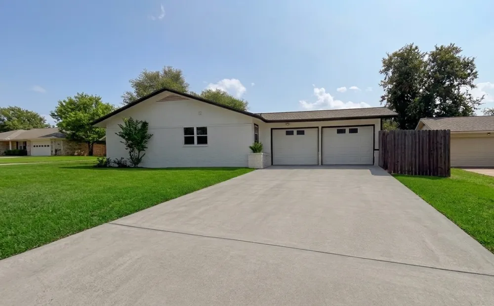 9006 Lodge Court Austin, TX 78758