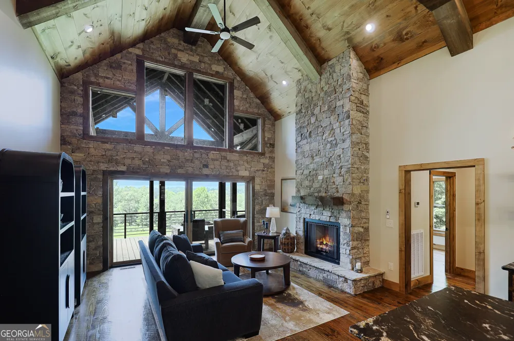 356 Arbor Creek TRL Mineral Bluff, GA 30559